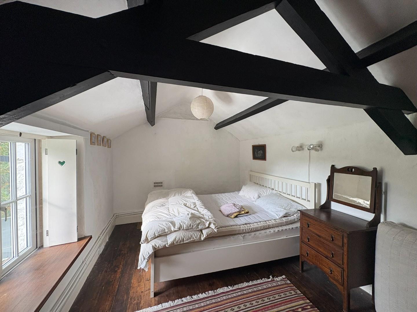 Ty Nesaf Bedroom 1.JPEG